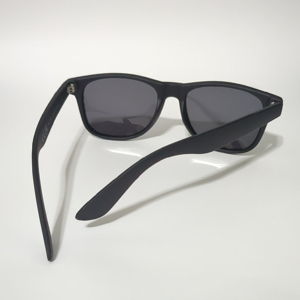 Classic Black Sunglasses - Picture 3 of 6